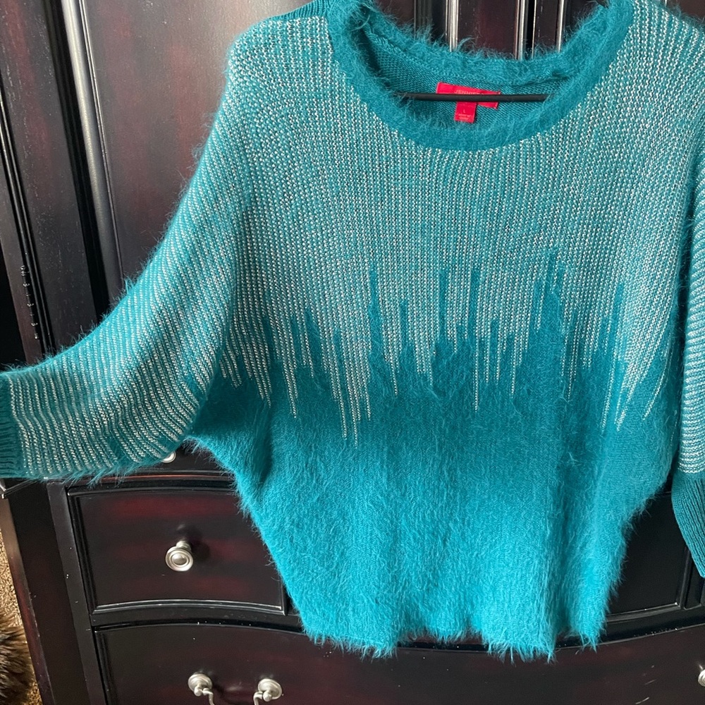 Jennifer Lopez sweater - Large